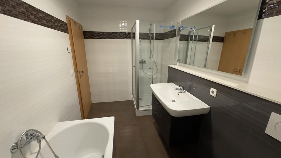 Reihenhaus Solingen Burg - 5 Zimmer, 140 m&sup2;, 450.000&euro; | Angebot:22109110