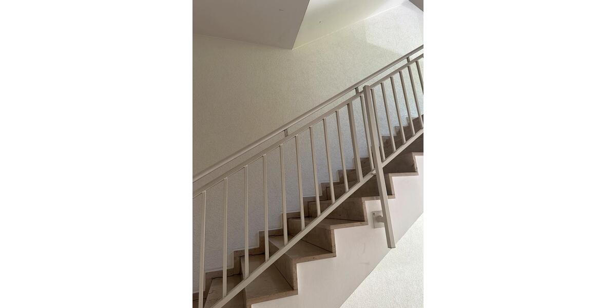 Etagenwohnung Solingen Aufderhöhe - 2 Zimmer, 72 m&sup2;, 880&euro; | Angebot:26644897