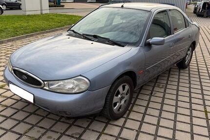 Ford Mondeo 208.000 km 999 € Essen 45329