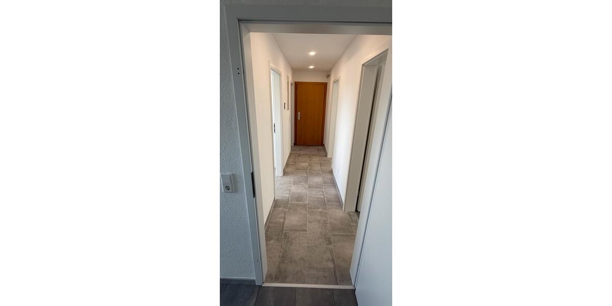 Dachgeschoßwohnung Remscheid Remscheid-Süd - 3 Zimmer, 73 m&sup2;, 700&euro; | Angebot:26164557