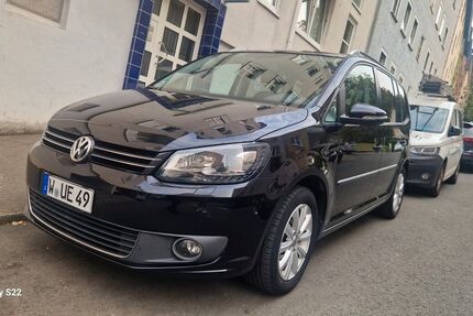 VW Touran 166.670 km 9.490 &euro; Wuppertal 42283