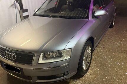 Audi A8 206.235 km 4.500 € Köln 50825