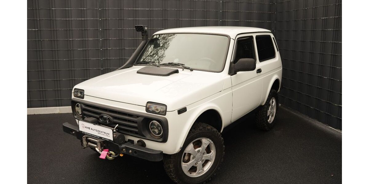 Lada Niva 101.554 km 8.199 &euro; Dormagen 41539