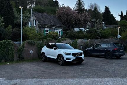 Volvo XC40 85.500 km 24.900 &euro; Solingen 42651
