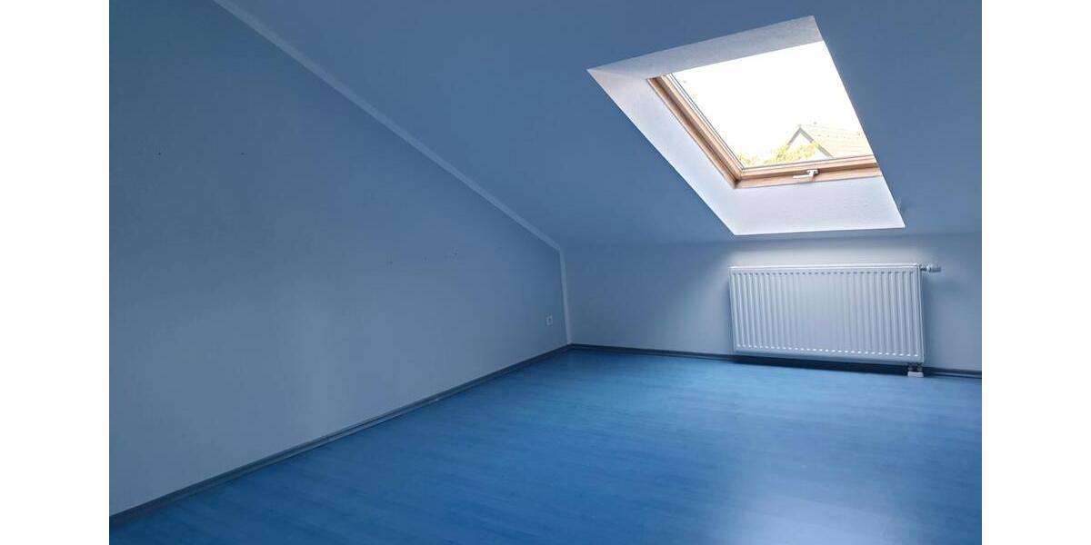 Dachgeschoßwohnung Langenfeld (Rheinland) - 3 Zimmer, 85 m&sup2;, 289.000&euro; | Angebot:27297517