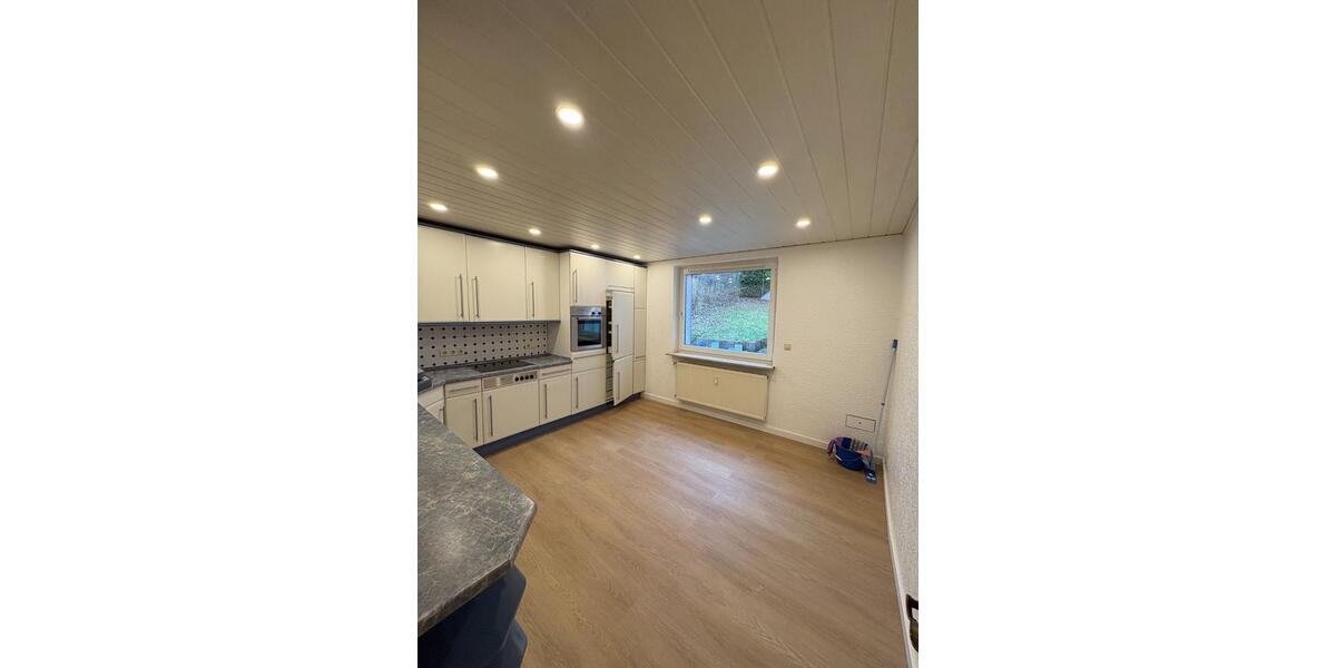 Erdgeschoßwohnung Velbert Pöthen - 2.5 Zimmer, 54 m&sup2;, 700&euro; | Angebot:24740008