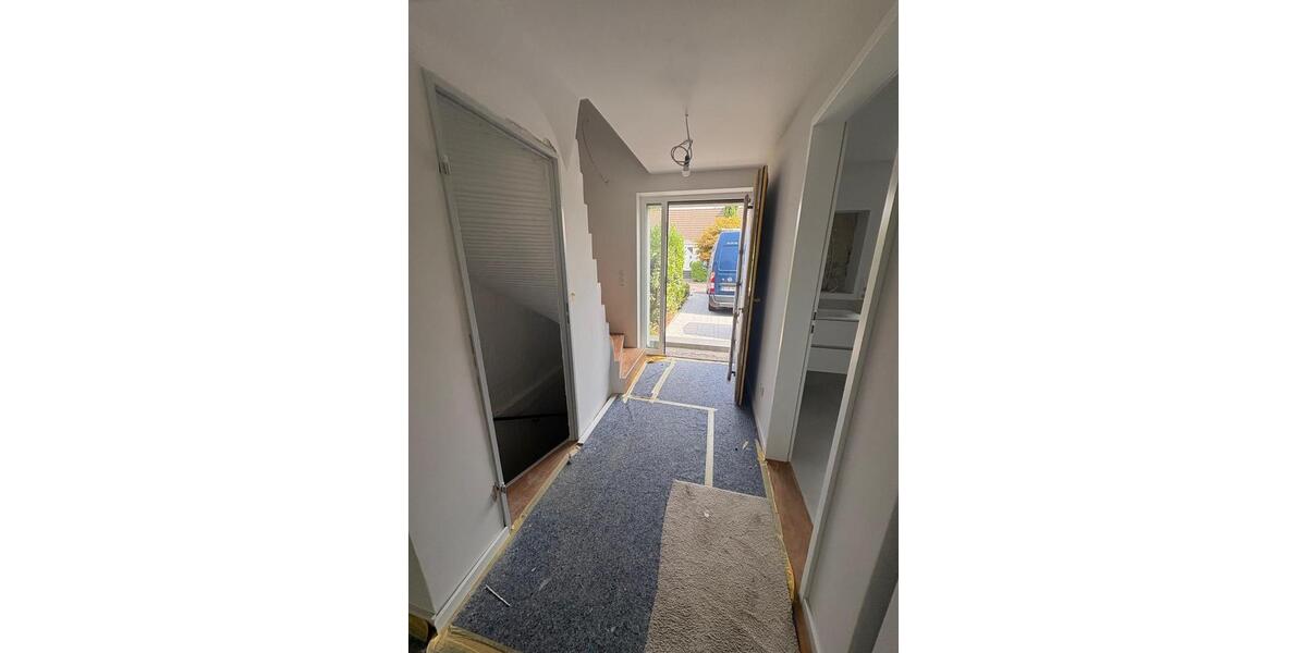 Reihenhaus Düsseldorf Stadtbezirk 5 - 5 Zimmer, 158 m&sup2;, 3.202&euro; | Angebot:27615762