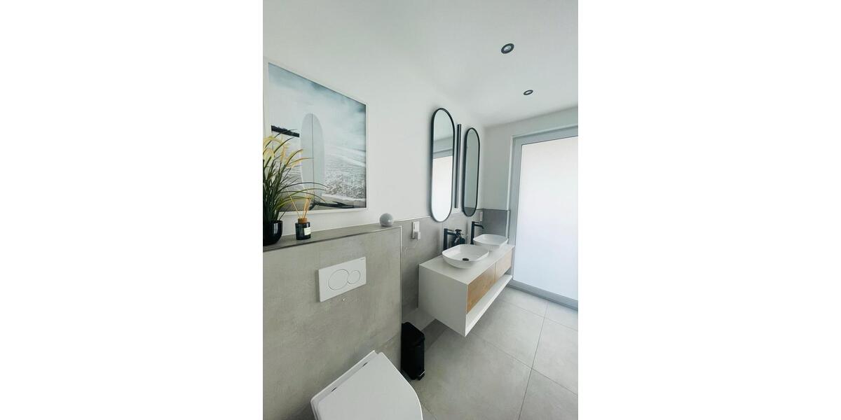 Erdgeschoßwohnung Solingen Aufderhöhe - 4 Zimmer, 113 m&sup2;, 1.797&euro; | Angebot:24687926