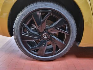 Opel Astra Ultimate Plug-in-Hybrid Navi Head Up 24.396 km 23.330 &euro; HAAN 42781