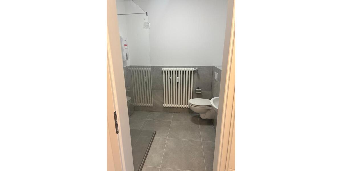 Gewerbeobjekt Düsseldorf Stadtbezirk 3 - 1.800&euro; | Angebot:24383904