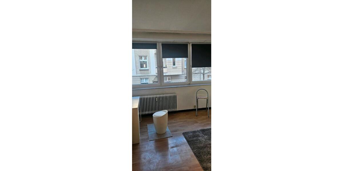 Etagenwohnung Neuss Augustinusviertel - 5 Zimmer, 130 m&sup2;, 650&euro; | Angebot:24514721