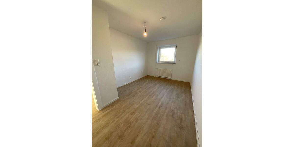 Etagenwohnung Wuppertal Barmen - 4 Zimmer, 94 m&sup2;, 759&euro; | Angebot:24802686