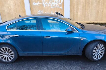 Opel Insignia 93.200 km 7.700 &euro; Köln 51061