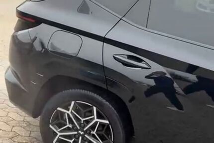 Hyundai TUCSON 100.000 km 25.900 € Köln 50739