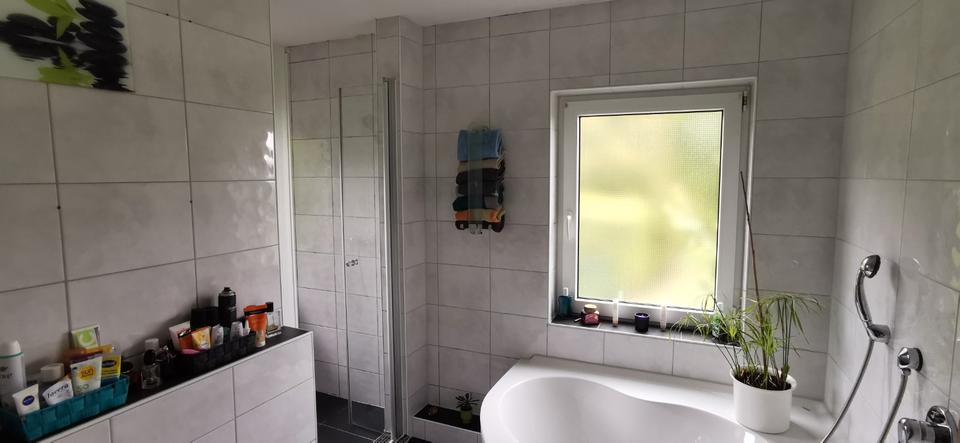 Einfamilienhaus Wermelskirchen - 4 Zimmer, 155 m&sup2;, 490.000&euro; | Angebot:26989356