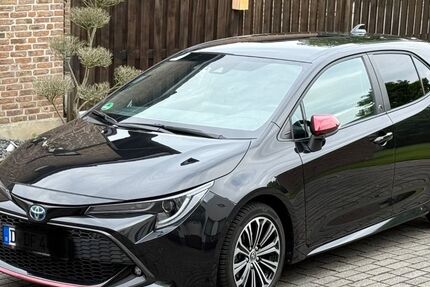 Toyota Corolla 17.500 km 22.200 &euro; Düsseldorf 40547