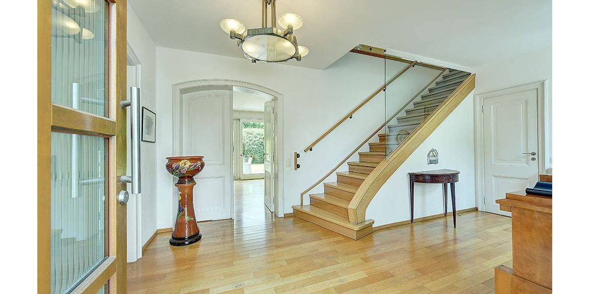 Einfamilienhaus Düsseldorf Golzheim - 8 Zimmer, 270 m&sup2;, 3.890.000&euro; | Angebot:23957250