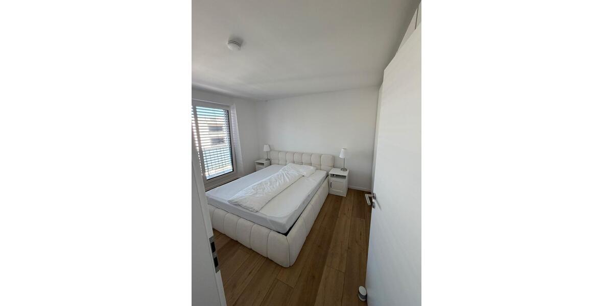 Etagenwohnung Düsseldorf Stadtmitte - 2 Zimmer, 56 m&sup2;, 990&euro; | Angebot:27623445