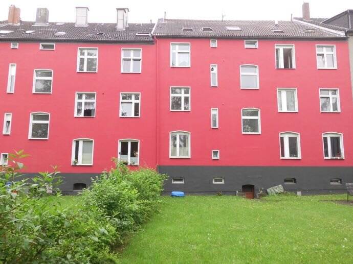Helle Dachgeschoßwohnung in ruhiger Seitenstraße