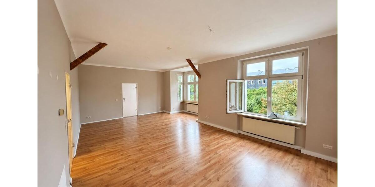 Etagenwohnung Wuppertal Gemarkung Nächstebreck - 3.5 Zimmer, 105 m&sup2;, 1.000&euro; | Angebot:27626949