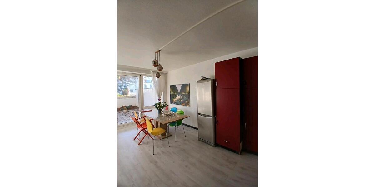 Etagenwohnung Neuss Augustinusviertel - 5 Zimmer, 130 m&sup2;, 650&euro; | Angebot:24514721