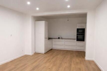 Wohnung Köln Porz - 3 Zimmer, 60 m&sup2;, 1.200&euro; | Angebot:24854720