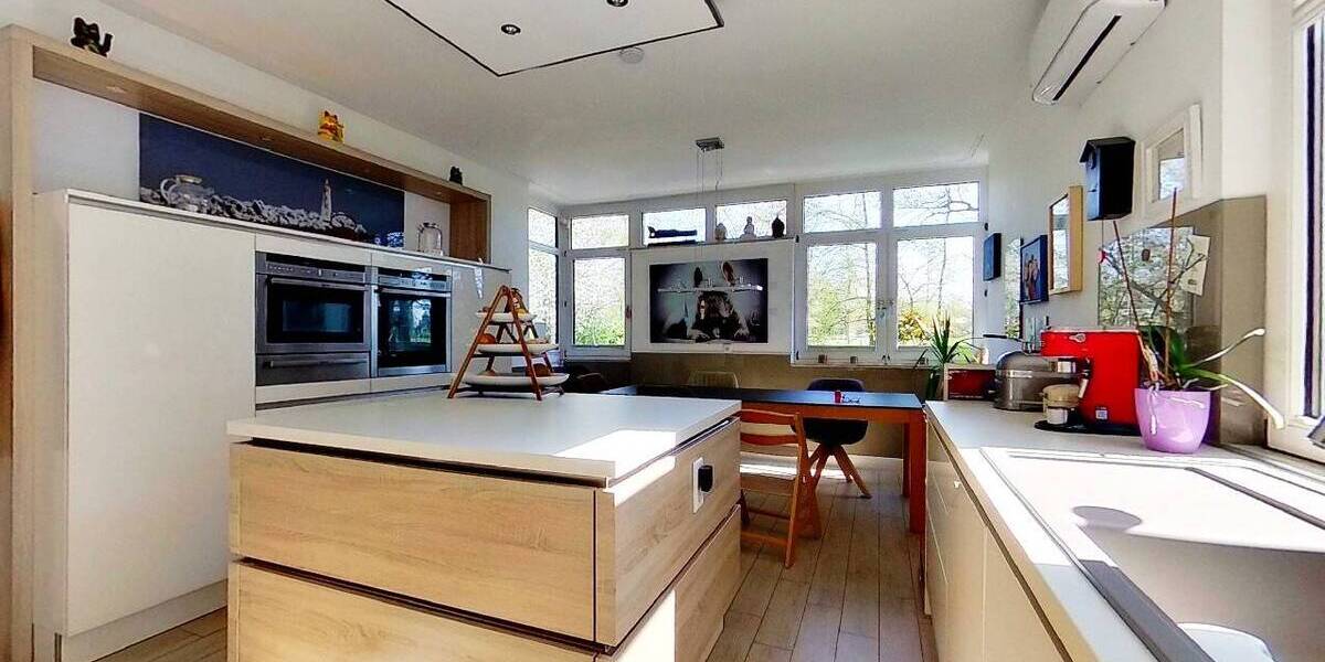 Einfamilienhaus Neuss Furth-Mitte - 9 Zimmer, 302 m&sup2;, 1.250.000&euro; | Angebot:23939467