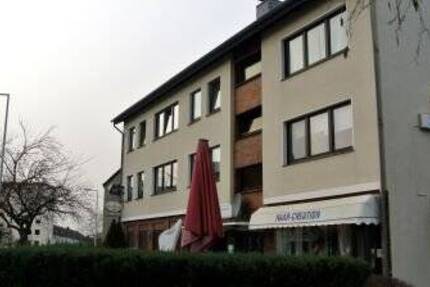 Ortsteil Broich Appartement im renovierten Zustand und Großräumig mit separater Küche