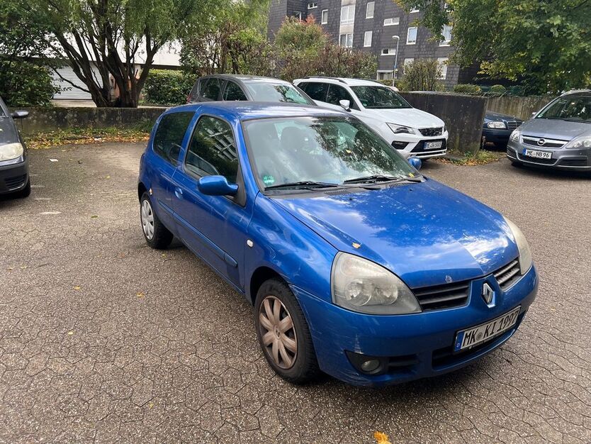 Renault Clio 151.000 km 2.000 € Ratingen 40880