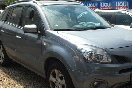Renault Koleos LUXE 4 WD LEDER XENON DPF PARKPILOT KLIMAAU 108.755 km 7.408 &euro; Köln 50858