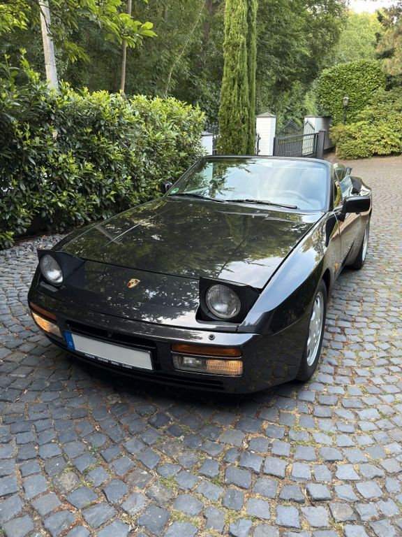 944