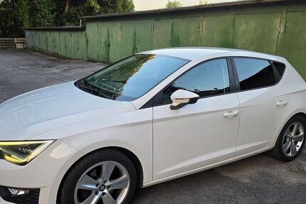 Seat Leon 127.500 km 9.800 &euro; Wuppertal 42285