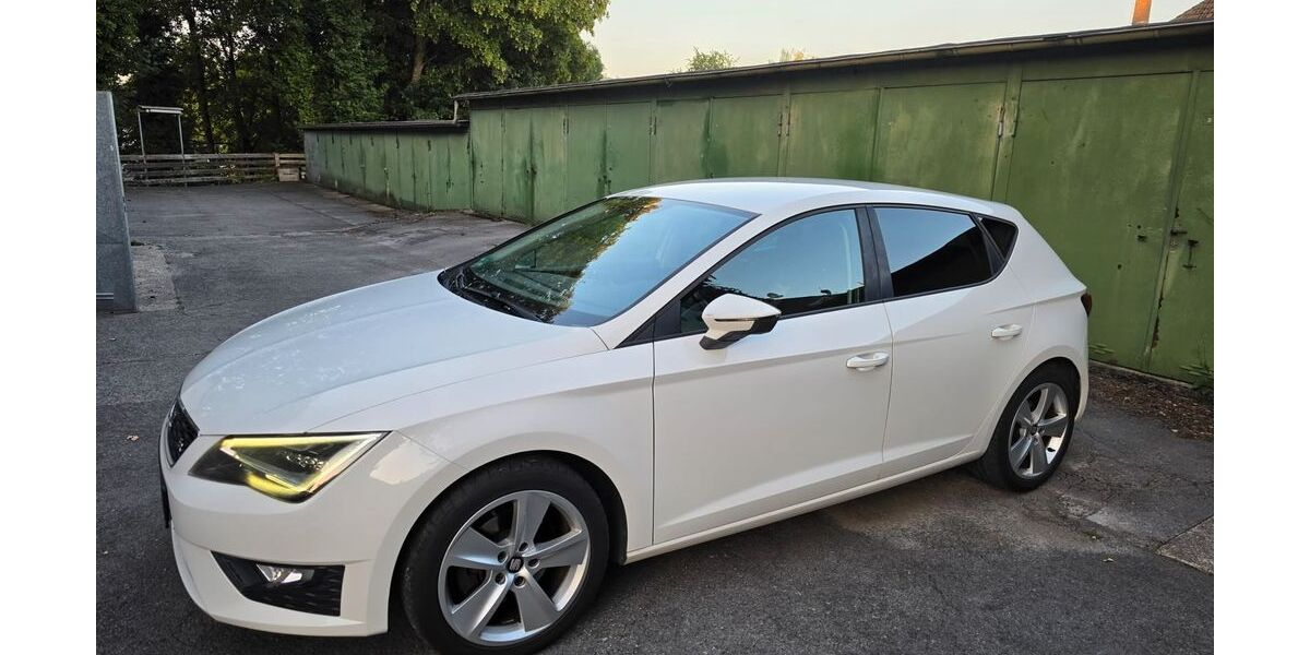 Seat Leon 127.500 km 9.800 &euro; Wuppertal 42285