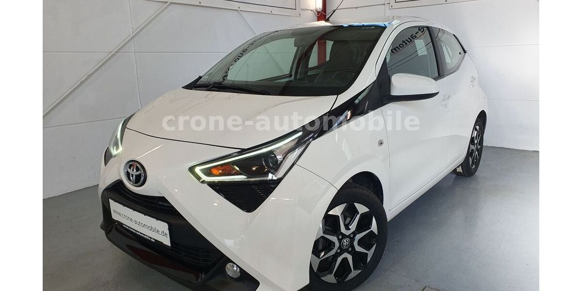 Toyota Aygo (X) 52.789 km 9.495 &euro; Wuppertal 42349