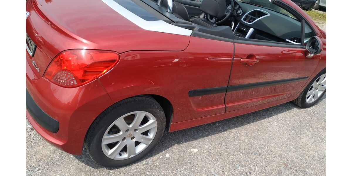 Peugeot 207 106.420 km 2.222 € Leichlingen 42799