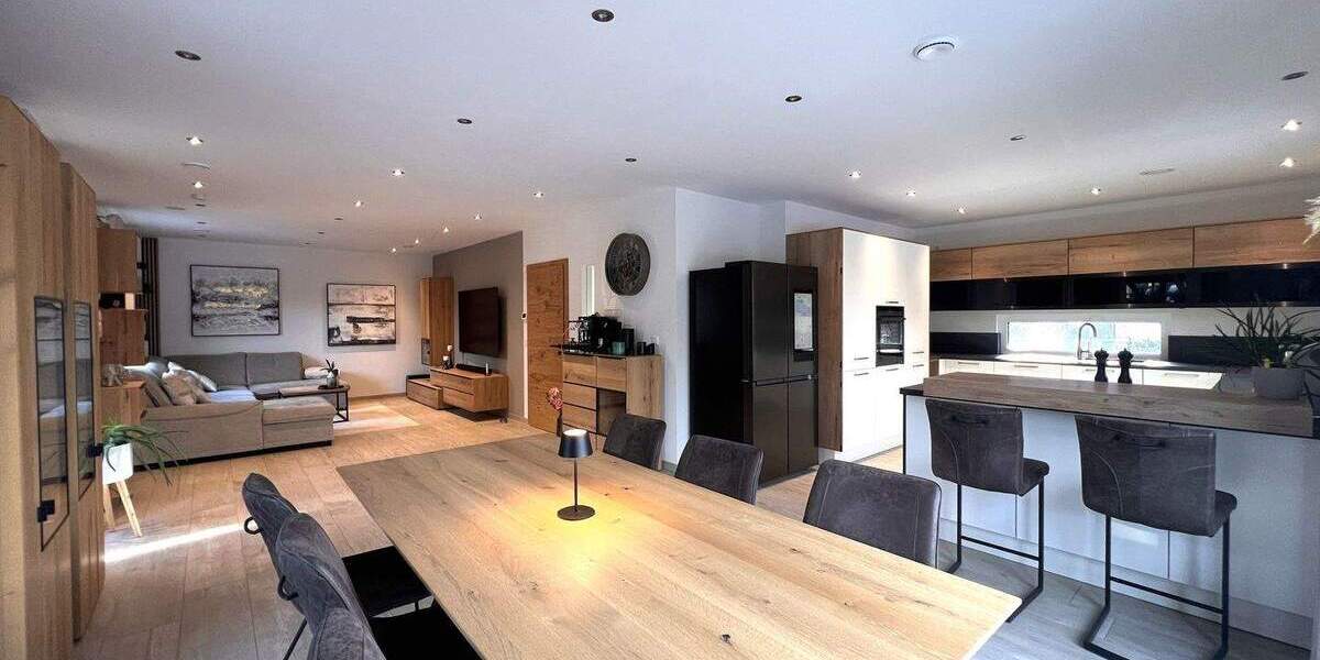 Einfamilienhaus Langenfeld Reusrath - 4 Zimmer, 155 m&sup2;, 2.150&euro; | Angebot:24775626