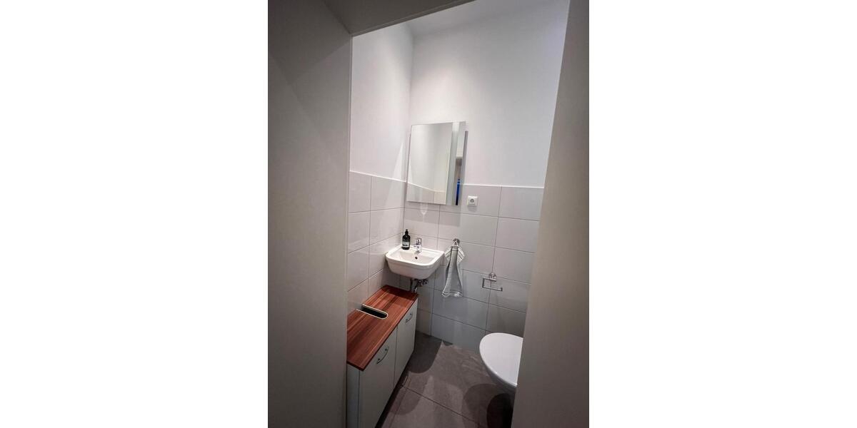 Etagenwohnung Hattingen - 5 Zimmer, 125 m&sup2;, 1.250&euro; | Angebot:24344944