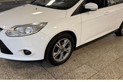 Ford Focus 165.759 km 2.888 &euro; Wuppertal 42329