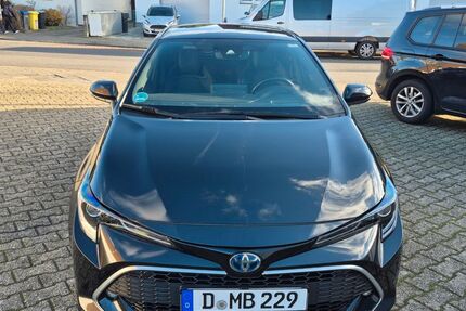 Toyota Corolla 34.047 km 24.800 € Düsseldorf 40627