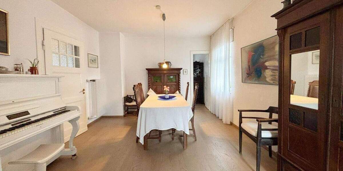 Einfamilienhaus Leverkusen Bürrig - 7 Zimmer, 155 m&sup2;, 698.000&euro; | Angebot:24721315