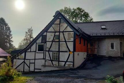 Haus Solingen Central - 4 Zimmer, 74 m&sup2;, 1.300&euro; | Angebot:24379941