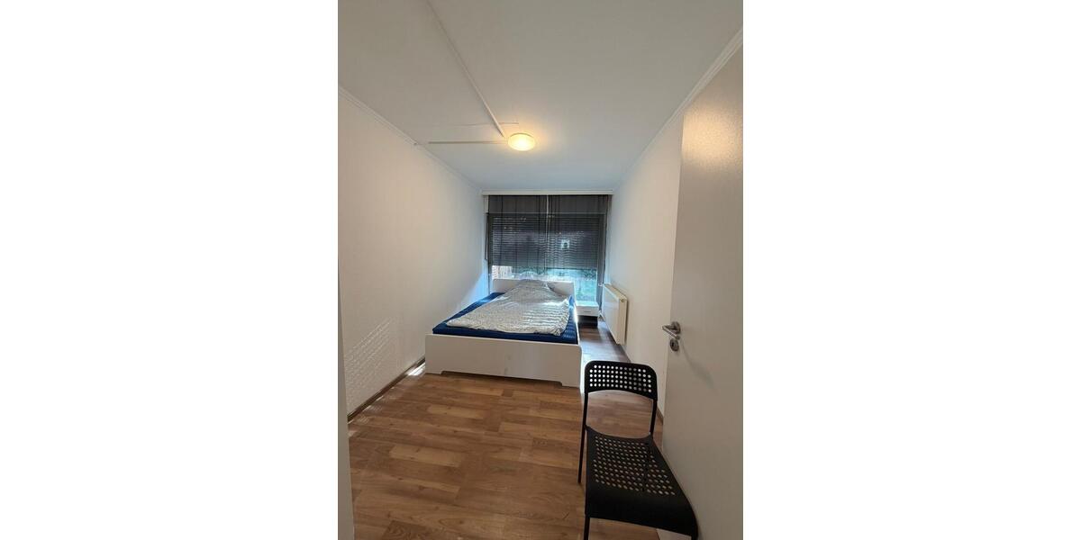 Erdgeschoßwohnung Leverkusen Bergisch Neukirchen - 7 Zimmer, 160 m&sup2;, 3.000&euro; | Angebot:25616673