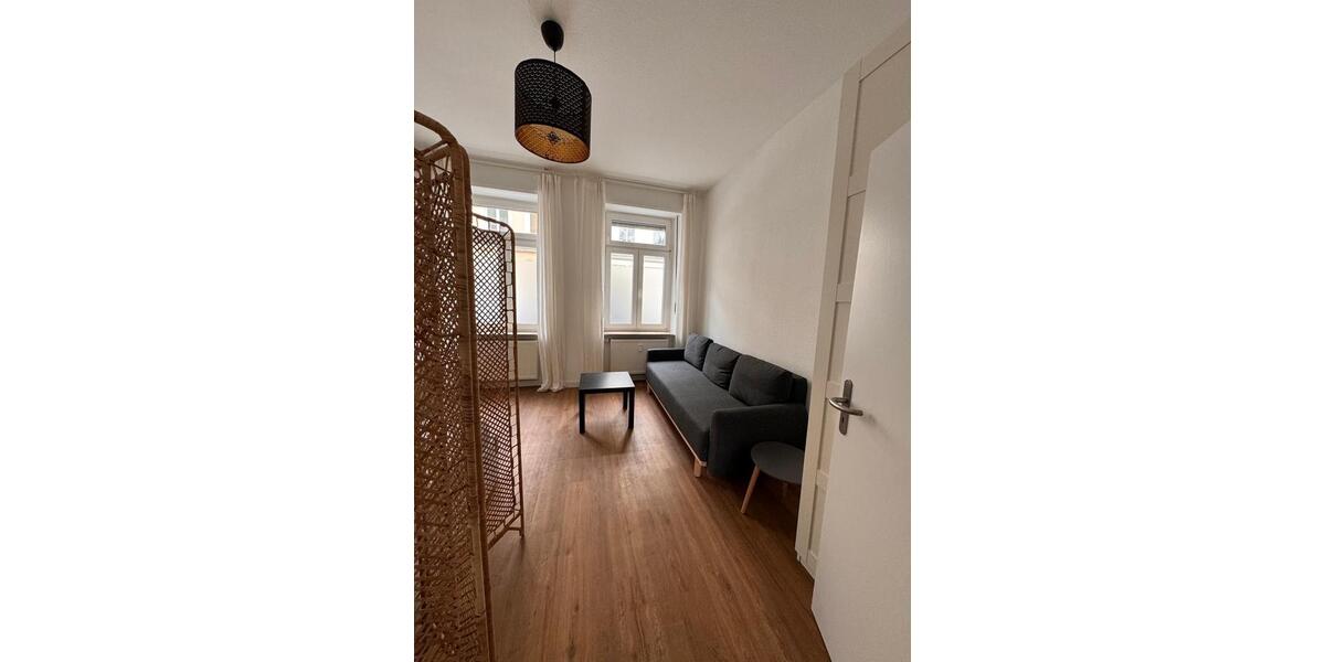 Erdgeschoßwohnung Köln Ehrenfeld - 1.5 Zimmer, 42 m&sup2;, 1.390&euro; | Angebot:25714438