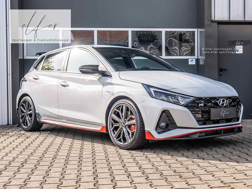 i20