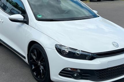 VW Scirocco 147.000 km 6.799 € Leverkusen 51373
