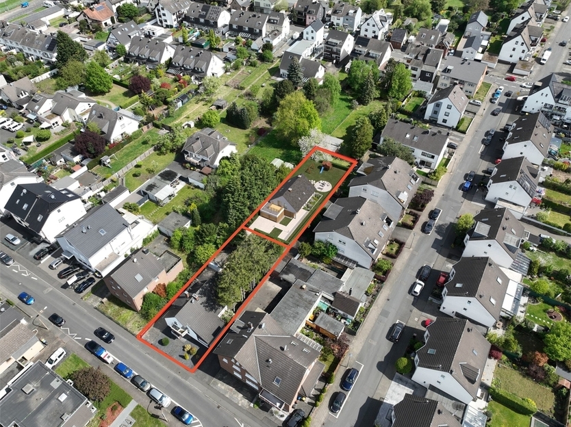 Mit 3D: Ein- bis Zweifamilienhaus in Köln-Wahnheide mit zusätzlichem Grundstück!