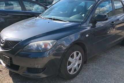 Mazda 3 322.765 km 1.290 &euro; Düsseldorf 40231