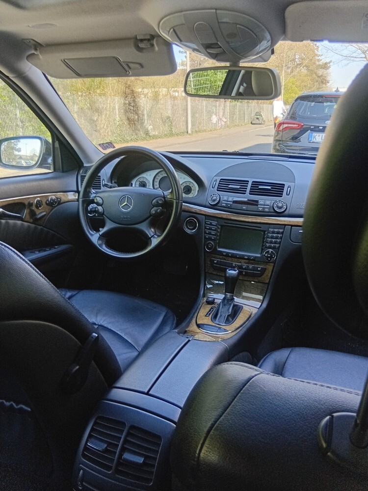 Mercedes-Benz E 280 Combi 4 Matic 271.788 km 3.400 € Köln 50667