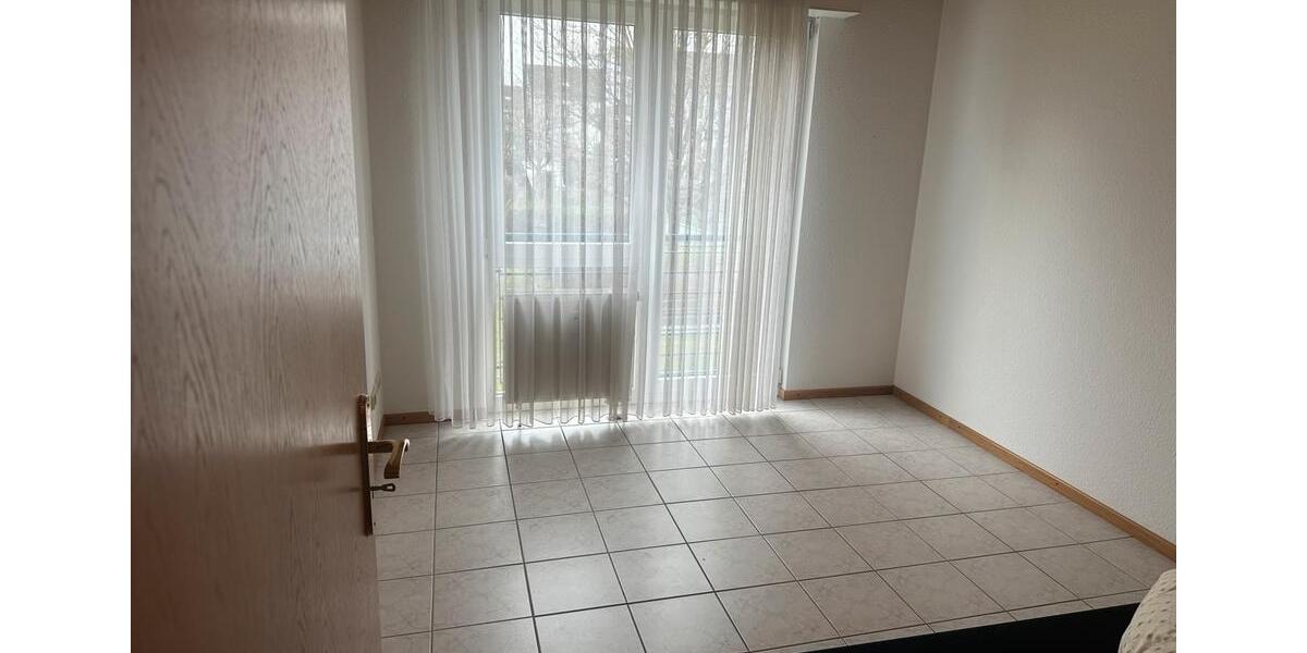 Etagenwohnung Leverkusen Schlebusch - 3 Zimmer, 85 m&sup2;, 1.570&euro; | Angebot:26577501