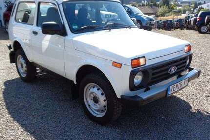Lada Niva 14.700 km 15.750 &euro; Radevormwald 42477